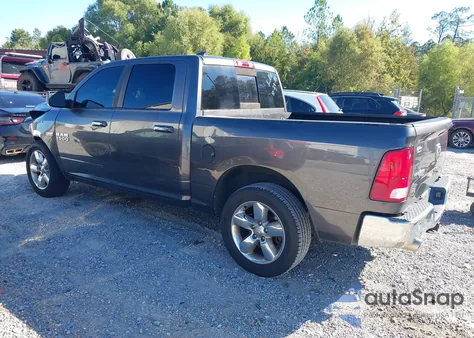 2016 Ram 1500 Lone Star z USA, uszkodzony, nr VIN 1C6RR6LT7GS194828